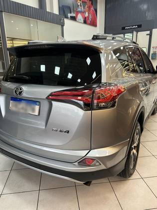 TOYOTA RAV4 2.0 TOP 4X2 16V GASOLINA 4P AUTOMÁTICO
